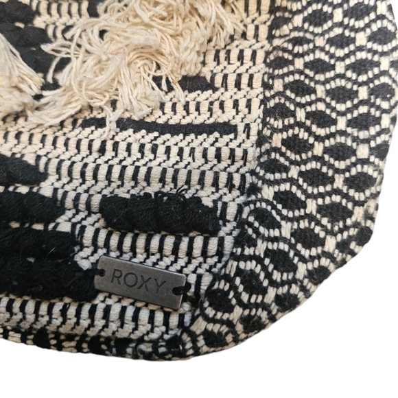 Roxy Boho Woven Crossbody - Picture 3 of 5